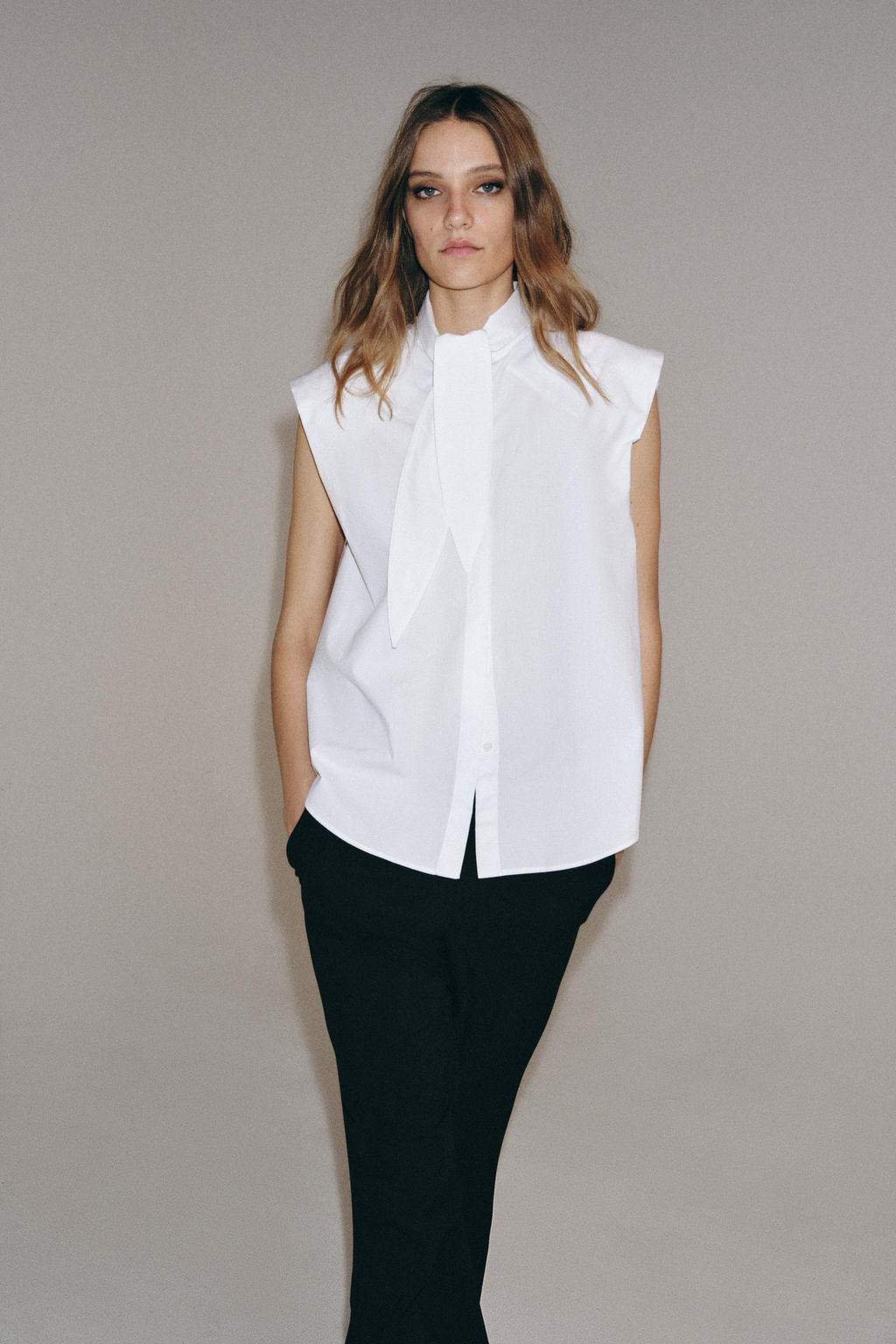 CAMISA RAYAS LAZADAS ZW COLLECTION / Blanco - Zara фото 5