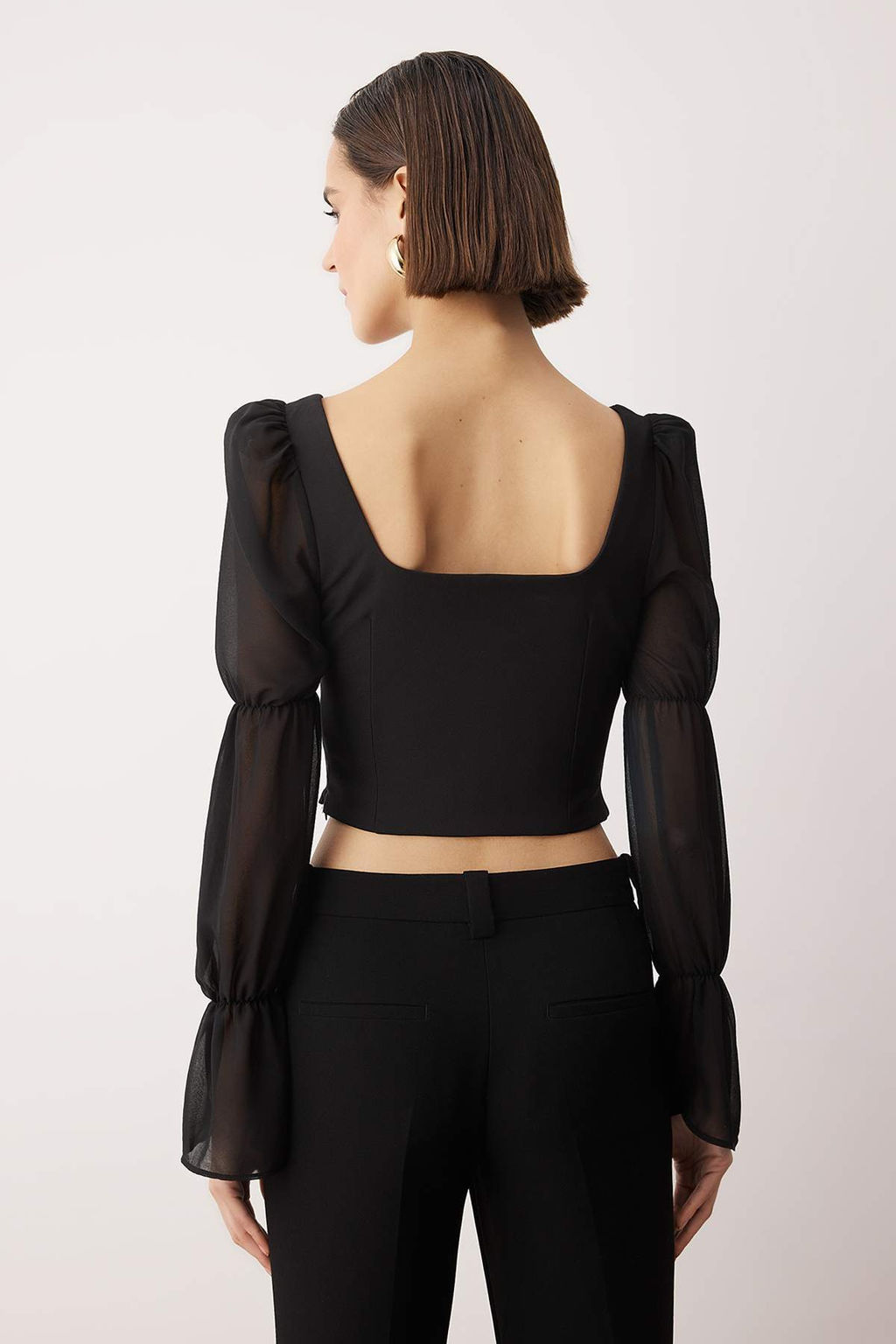 Siyah Kare Yaka Balon Kol Dugme Detayl? Dokuma Bluz TPRAW26BZ00058 - Trendyolmilla фото 4