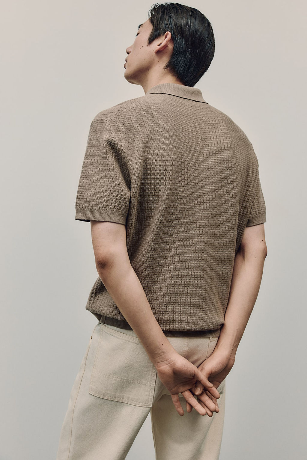Polo en punto texturizado Regular Fit - H&m фото 11
