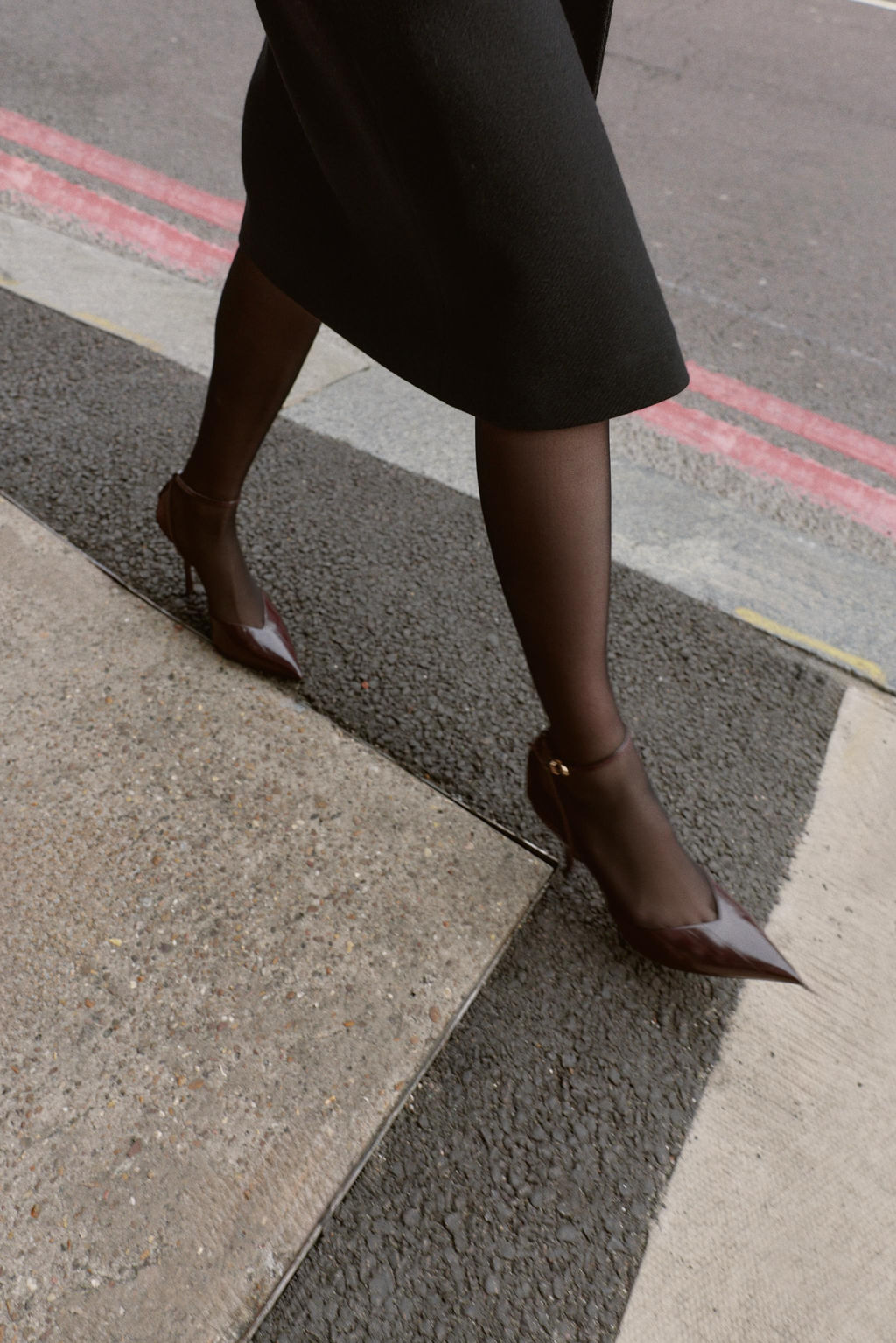 FAUX-PATENT SLINGBACK SHOES WITH STRAPS - Zara фото 3