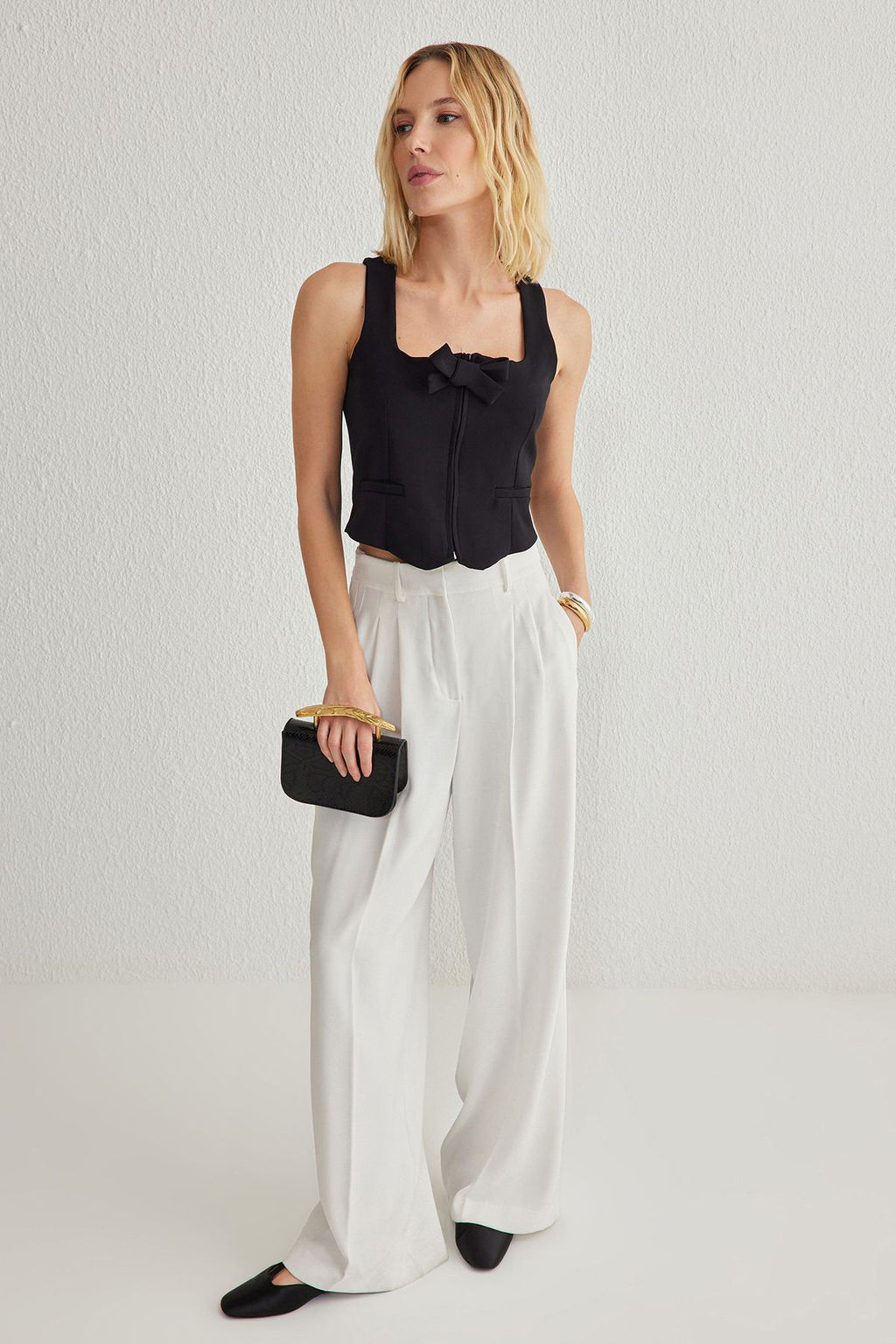 TRENDYOLMILLA Beyaz Regular Kurdele Detayl? Dokuma Yelek TWOSS25YE00036  фото 3