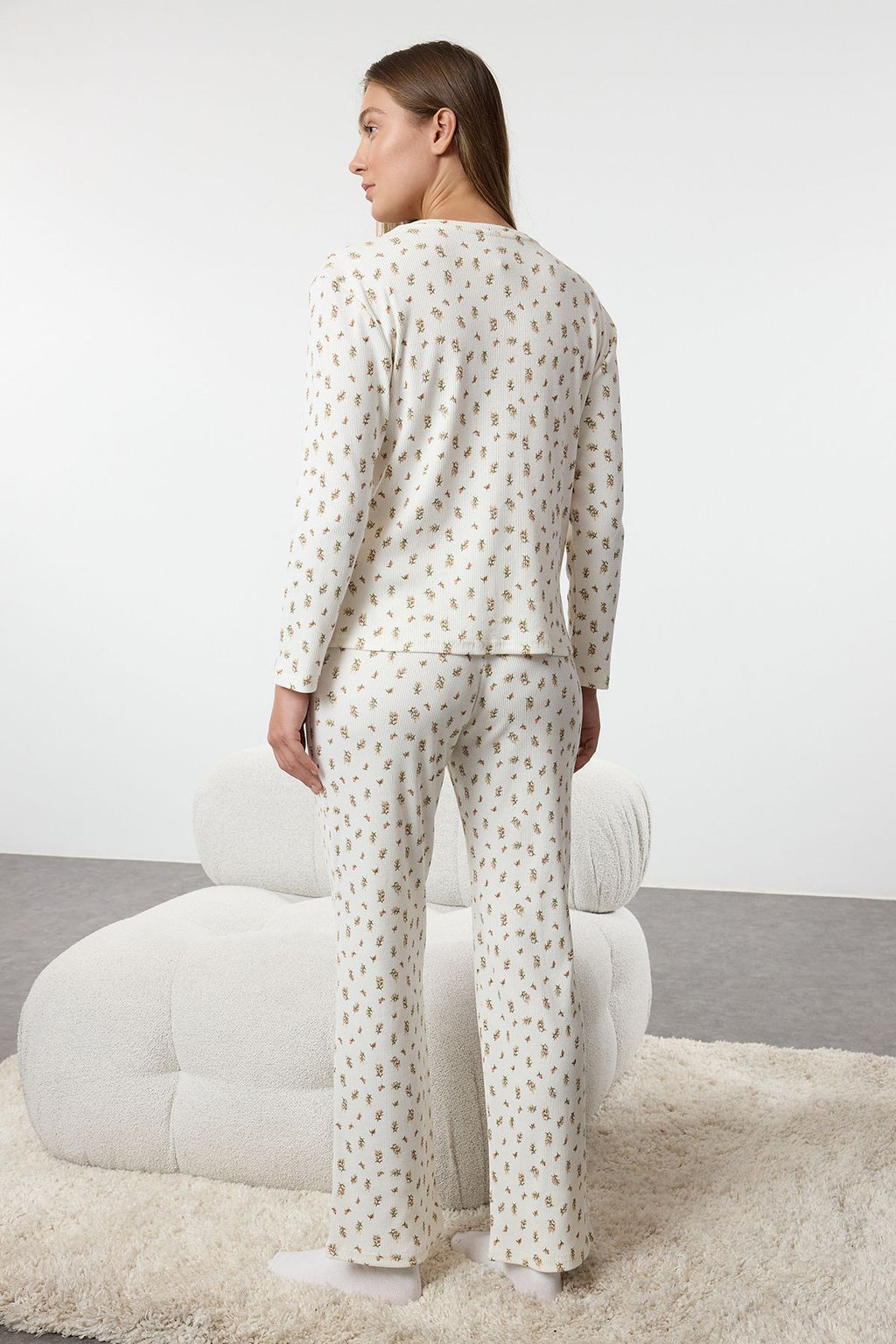Trendyolmilla Ekru Yumusak Tuse Pamuklu Cicekli Fitilli Orme Pijama Tak?m? THMAW25PT00194  фото 12