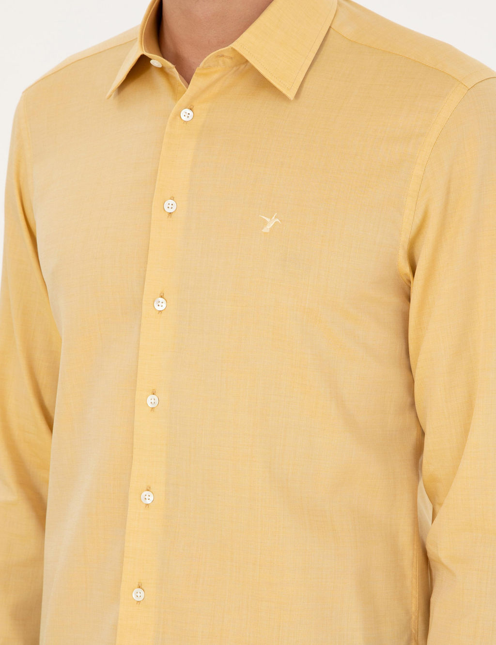 Желтая оксфордская рубашка приталенного кроя из смесового кашемира - Cacharel фото 7