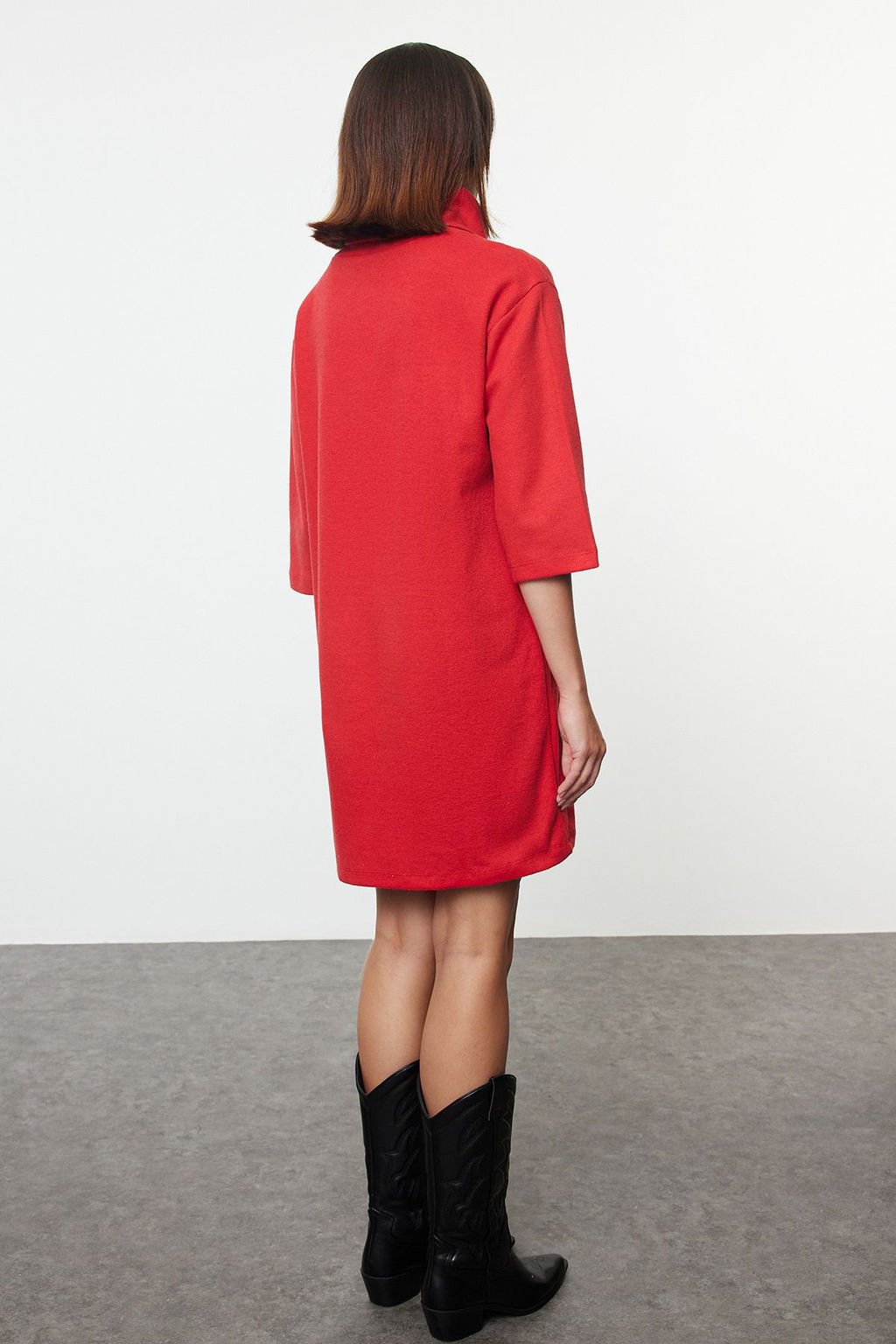 K?rm?z? Bal?kc? Yaka Shift/Duz Mini Selanik Uzun Kollu Orme Elbise TWOAW20EL1110