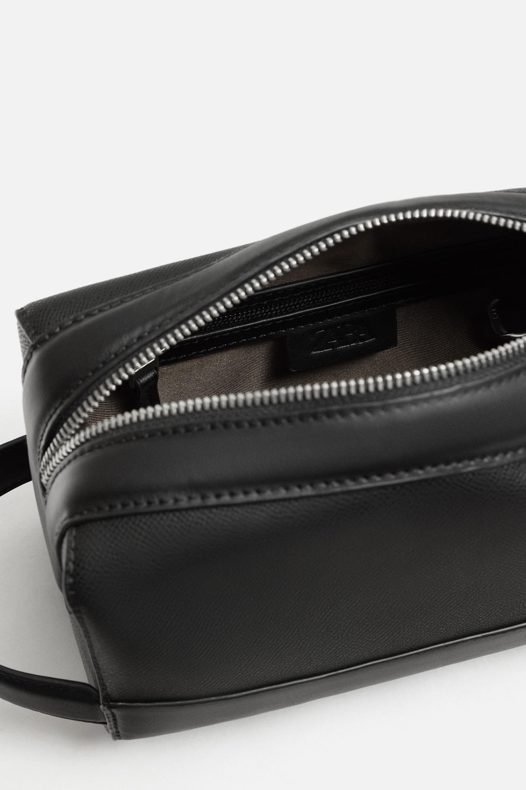 PLAIN TOILETRY BAG - Zara фото 4