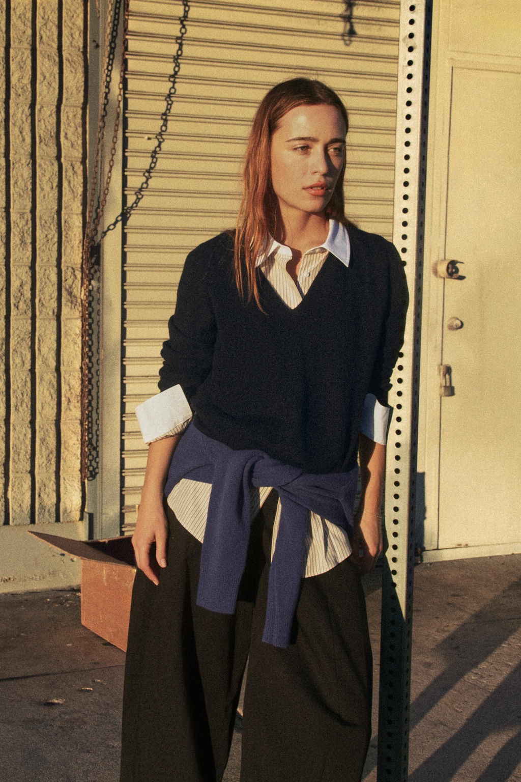 100% EXTRA-SOFT WOOL V-NECK SWEATER