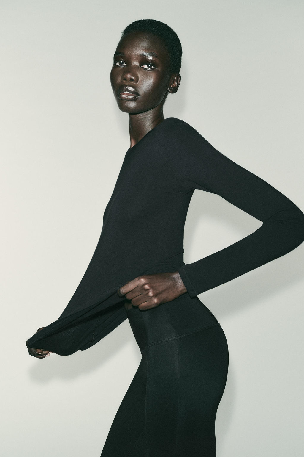 CAMISETA MANGA LARGA / Negro - Zara фото 3