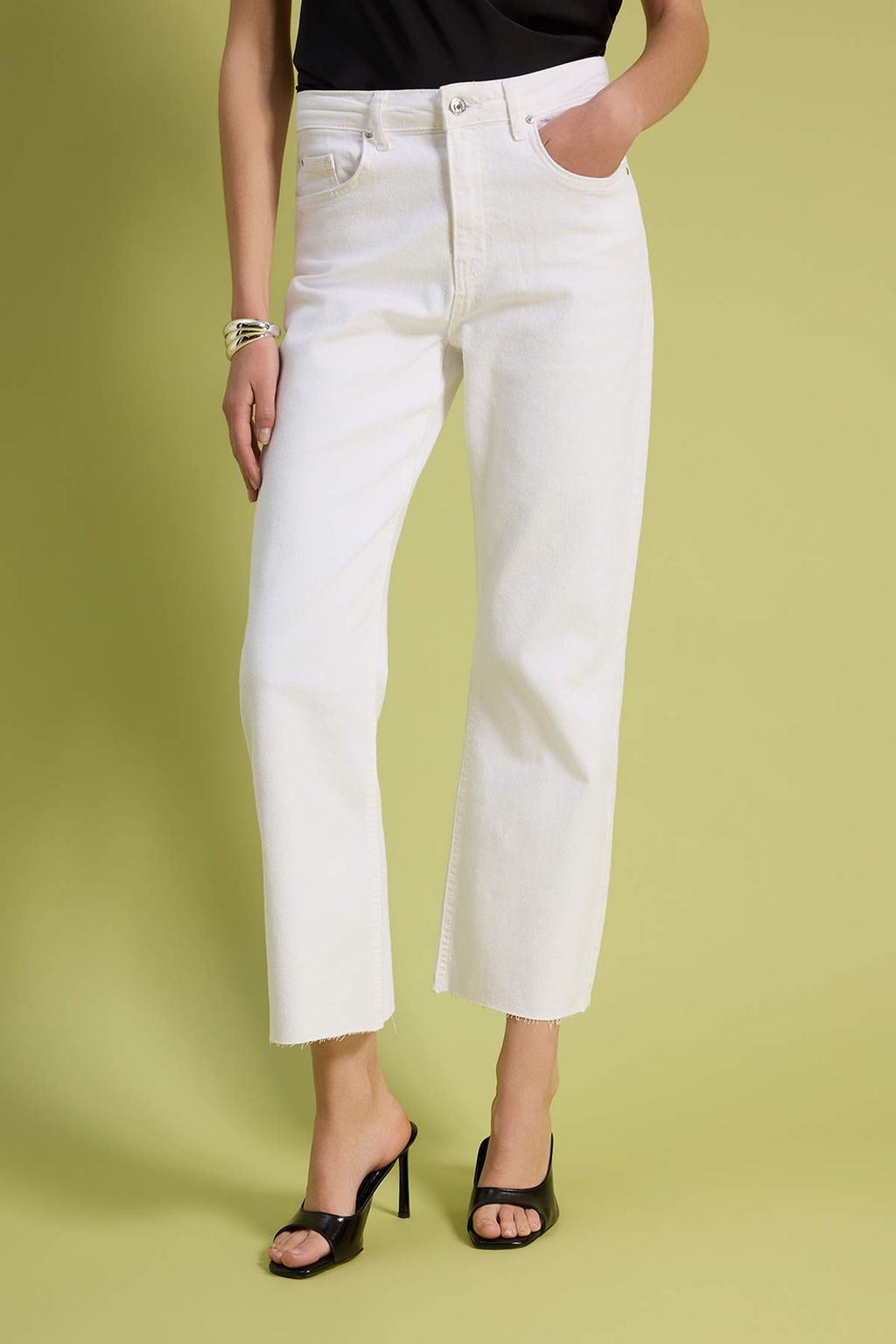 Visne Paca Kesikli Yuksek Bel Crop Flare Jeans TWOSS26JE00001 - Trendyolmilla фото 13