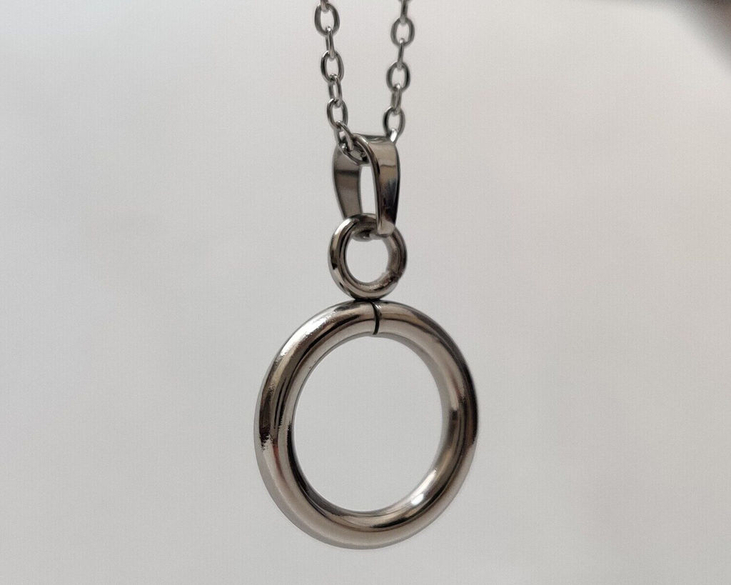 Кулон из стали на цепочке