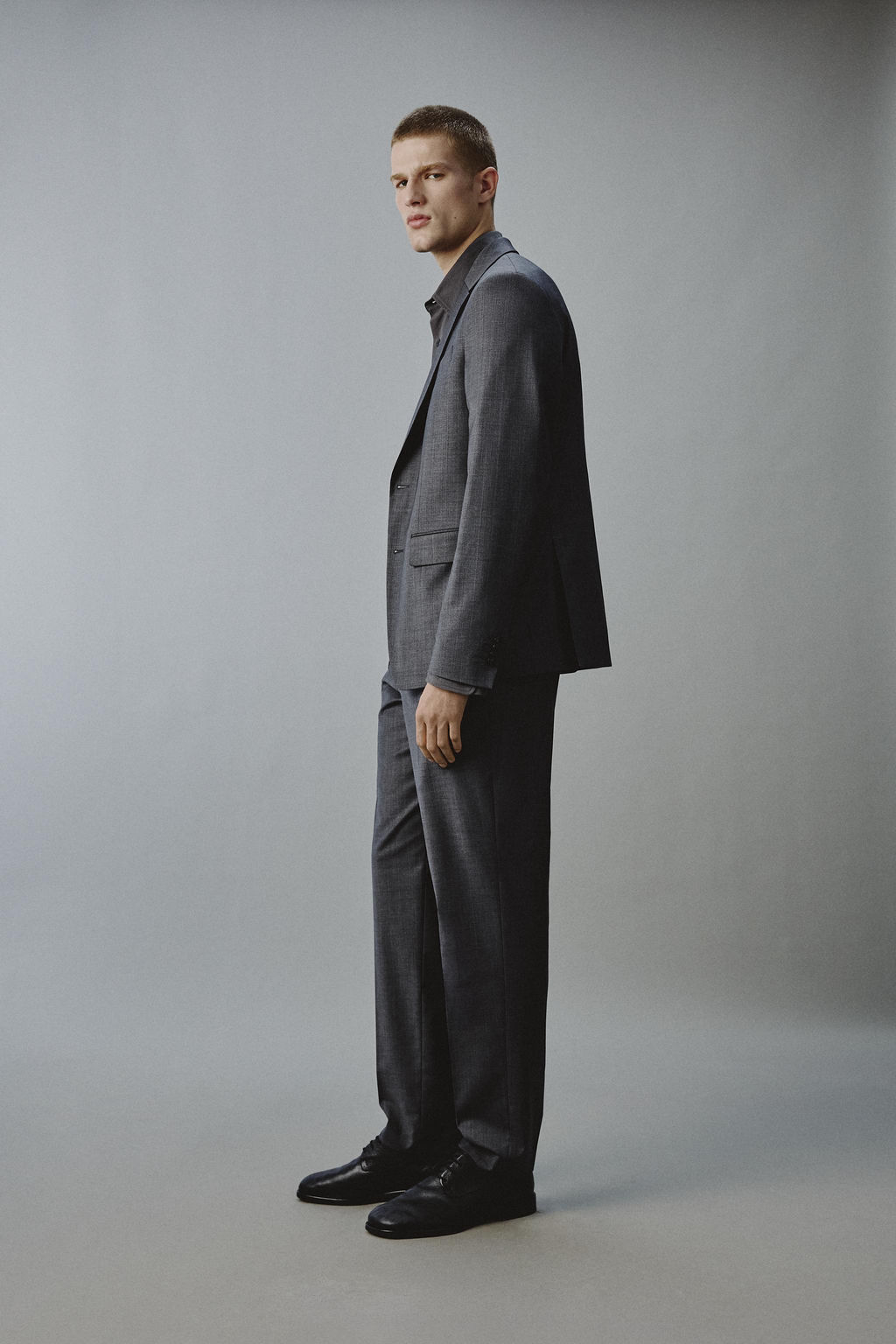 PANTAL?N TRAJE RAYA DIPLOM?TICA / Gris - Zara фото 4