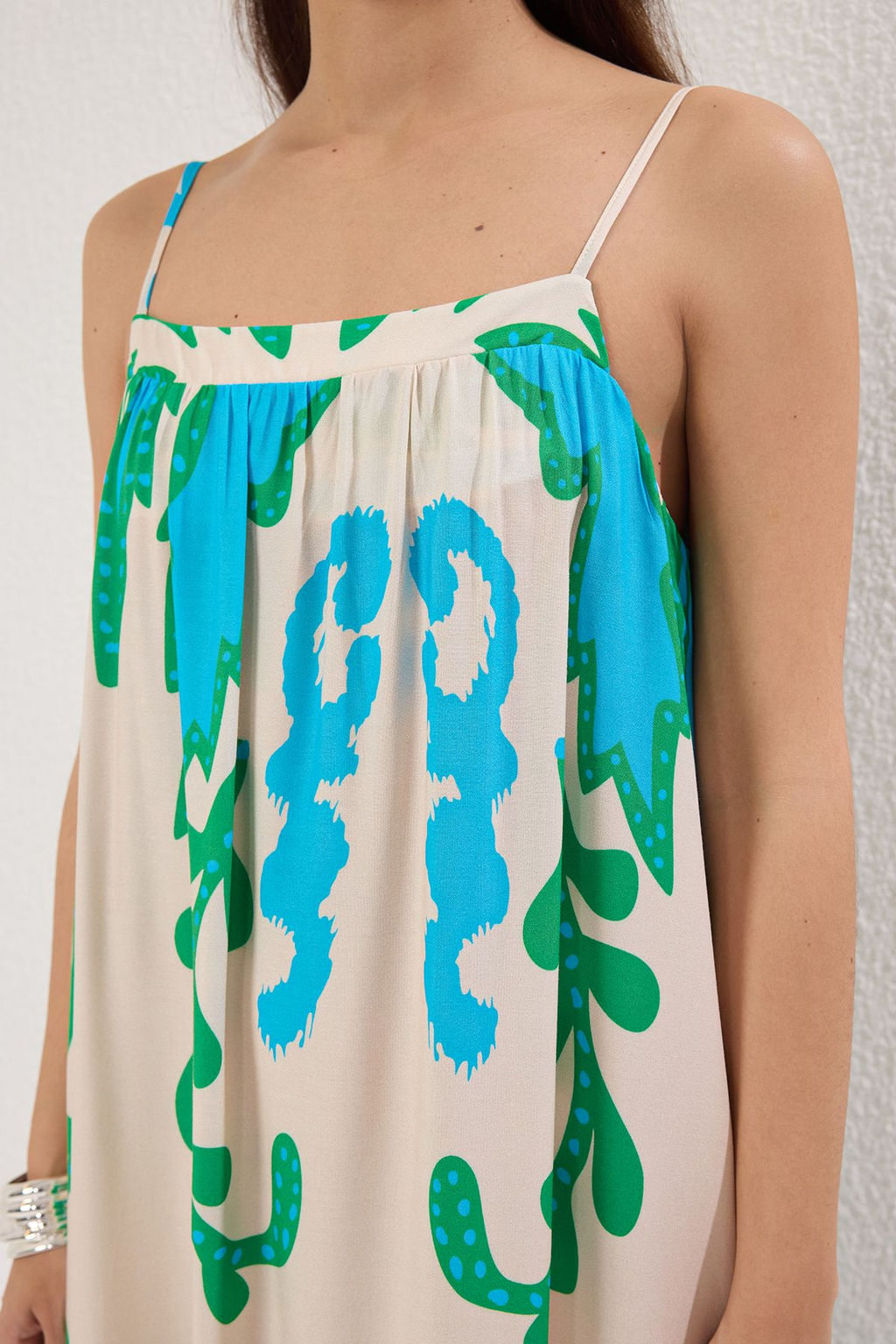 Mavi Tropikal Duz Kesim Maxi Dokuma Elbise TWOSS25EL00578 - Trendyolmilla фото 3