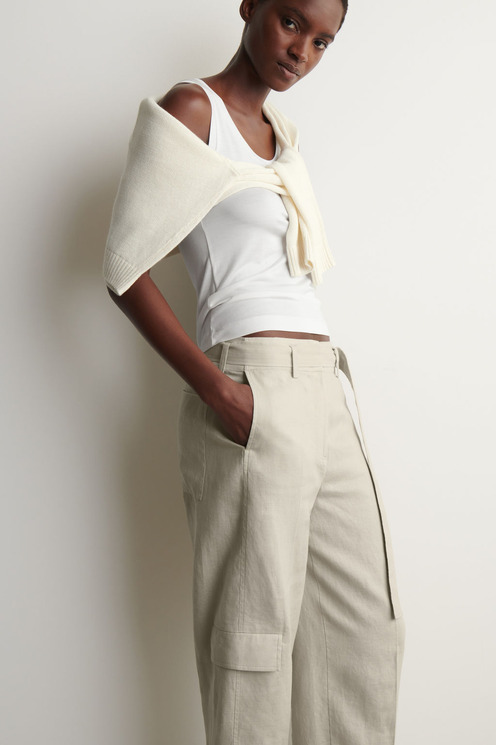 PANTAL?N DE LINO BARREL LEG CON CINTUR?N - H&m фото 5