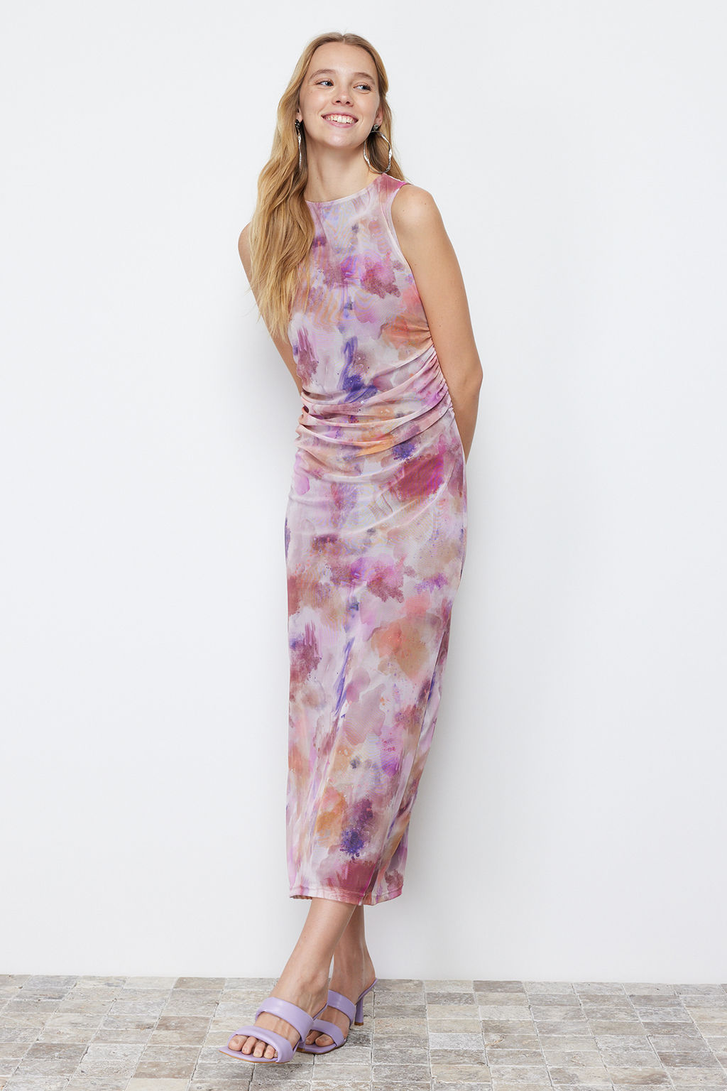TRENDYOLMILLA Cok Renkli Buzgu/Drape Detayl? Desenli Vucuda Oturan Maxi Esnek Orme Kalem Elbise TWOSS24EL00078