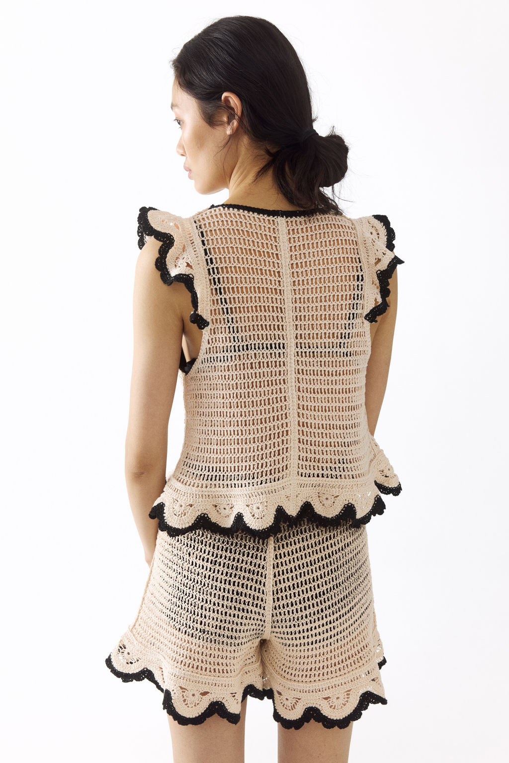 Pantal?n corto efecto crochet con volantes - H&m фото 3