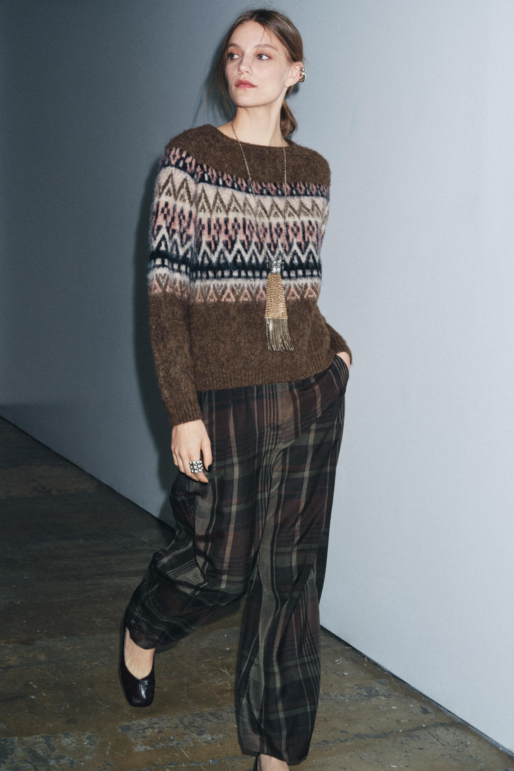 JACQUARD BRUSHED EFFECT KNIT JUMPER - Zara фото 2