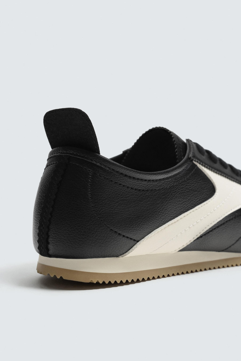 ZAPATILLA ESTILO RETRO / Negro - Zara фото 3