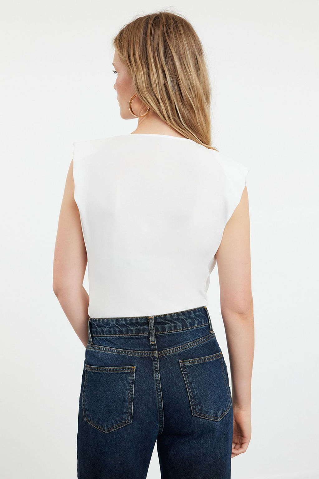 Beyaz Vatkal? Kruvaze Yaka Esnek C?tc?tl? Orme Orme Body TWOSS23BD00007