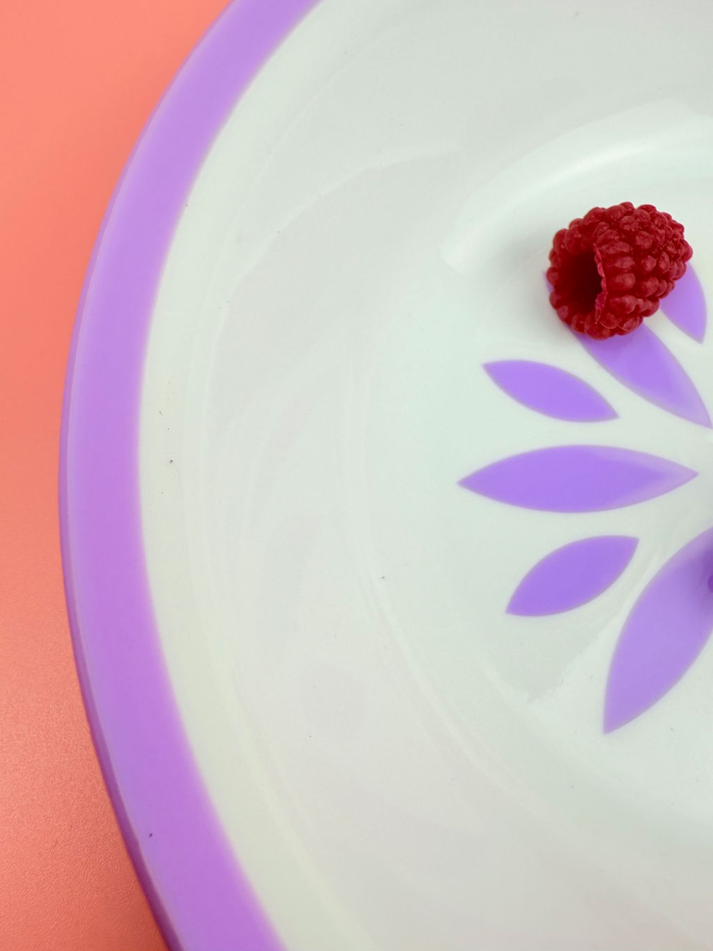 Цена за 2 шт. Миска пластиковая круглая 17,5см 0,7л (цвет микс) OLS-179-23