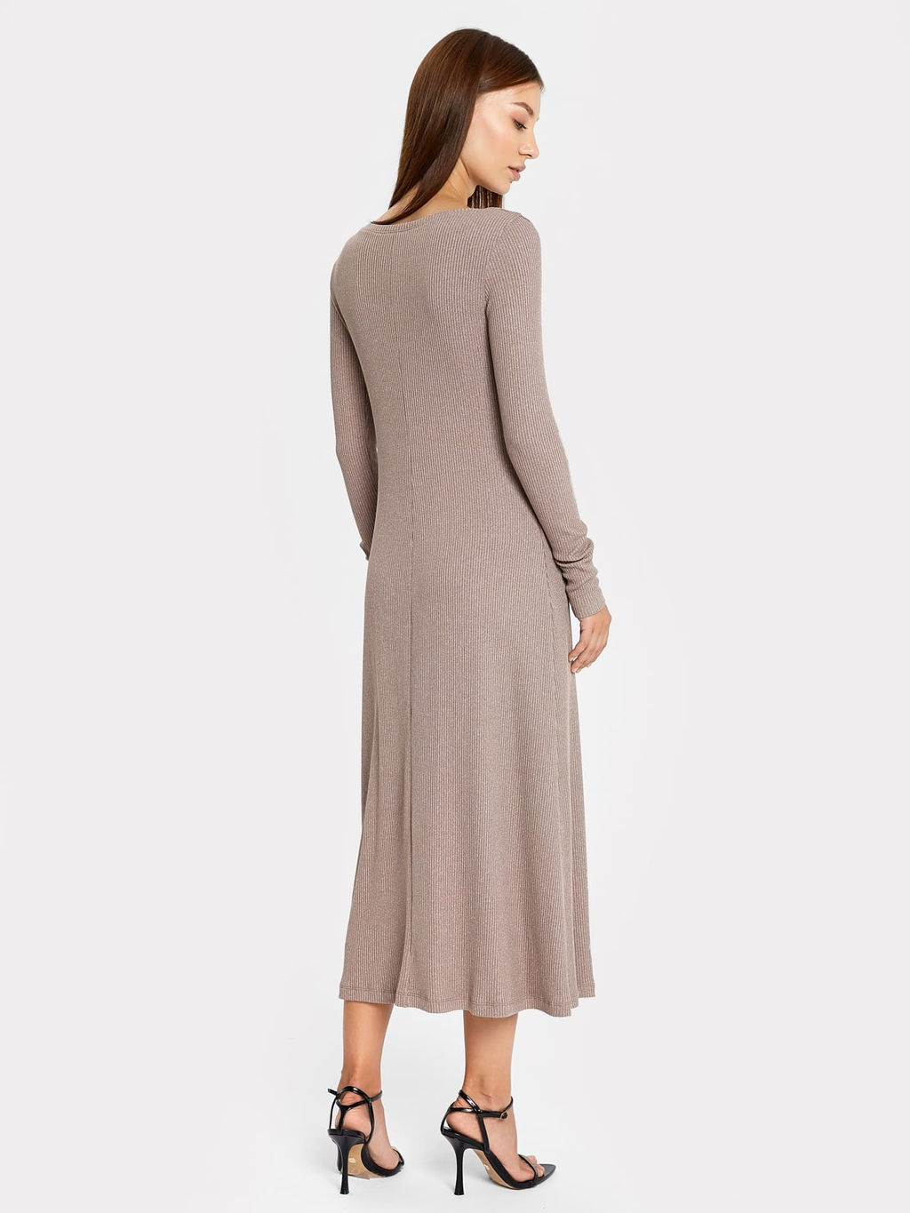 Платье женское макси бежевого цвета