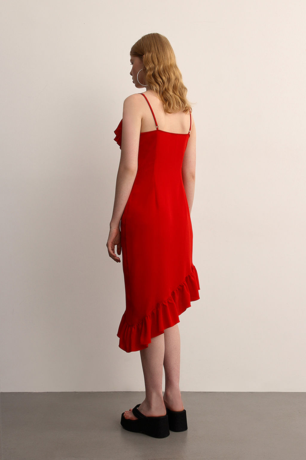 Платье из шифона c асимметричным низом - Mollis фото 4