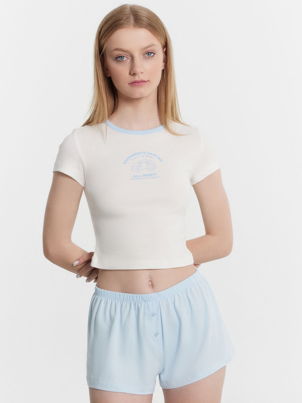 Комплект домашний женский: футболка и шорты белый +голубое небо +печать 592599