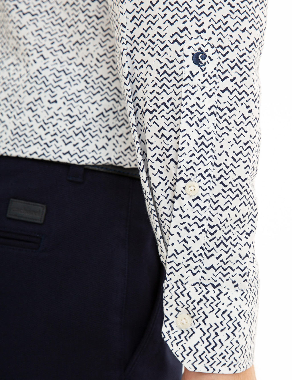 Темно-синяя приталенная рубашка с длинным рукавом - Cacharel фото 6