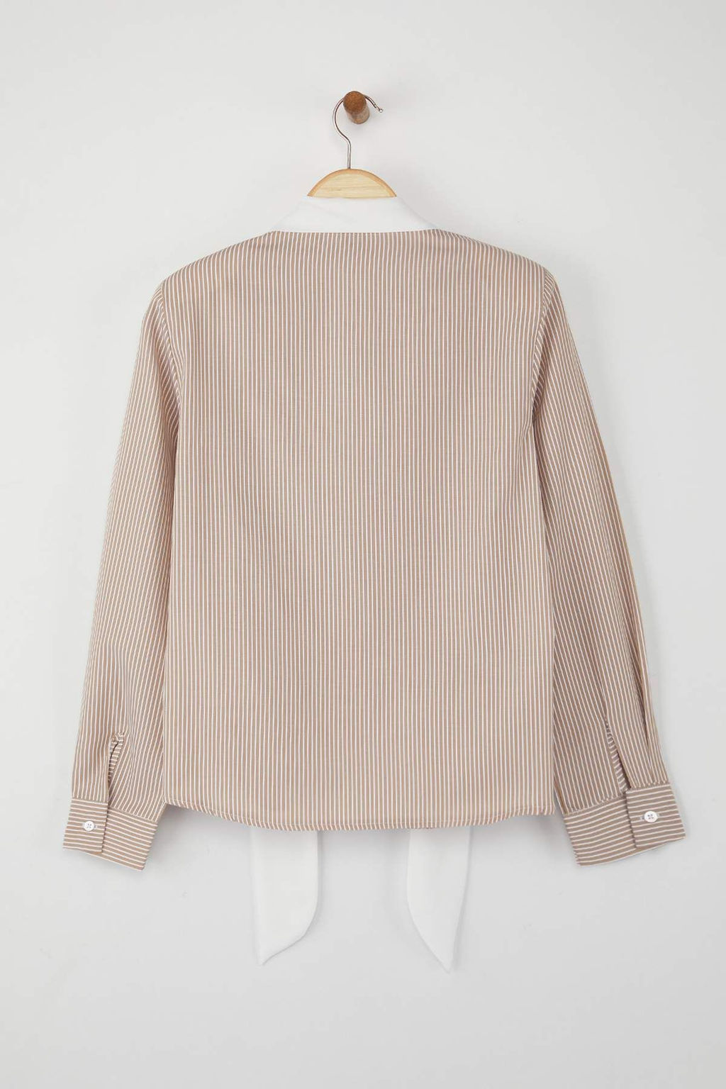 Bej Cizgili Sal Yaka Detayl? Gomlek TWOAW26GO00034 - Trendyolmilla фото 8