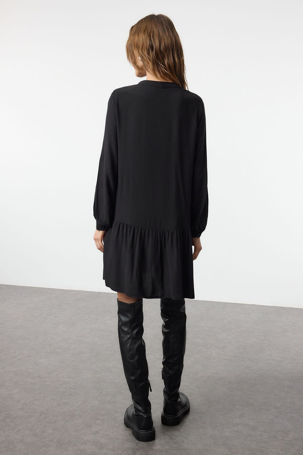 Siyah Mini Kal?n Viskon Dokuma Gomlek Elbise TWOAW25EL00571 - Trendyolmilla фото 5