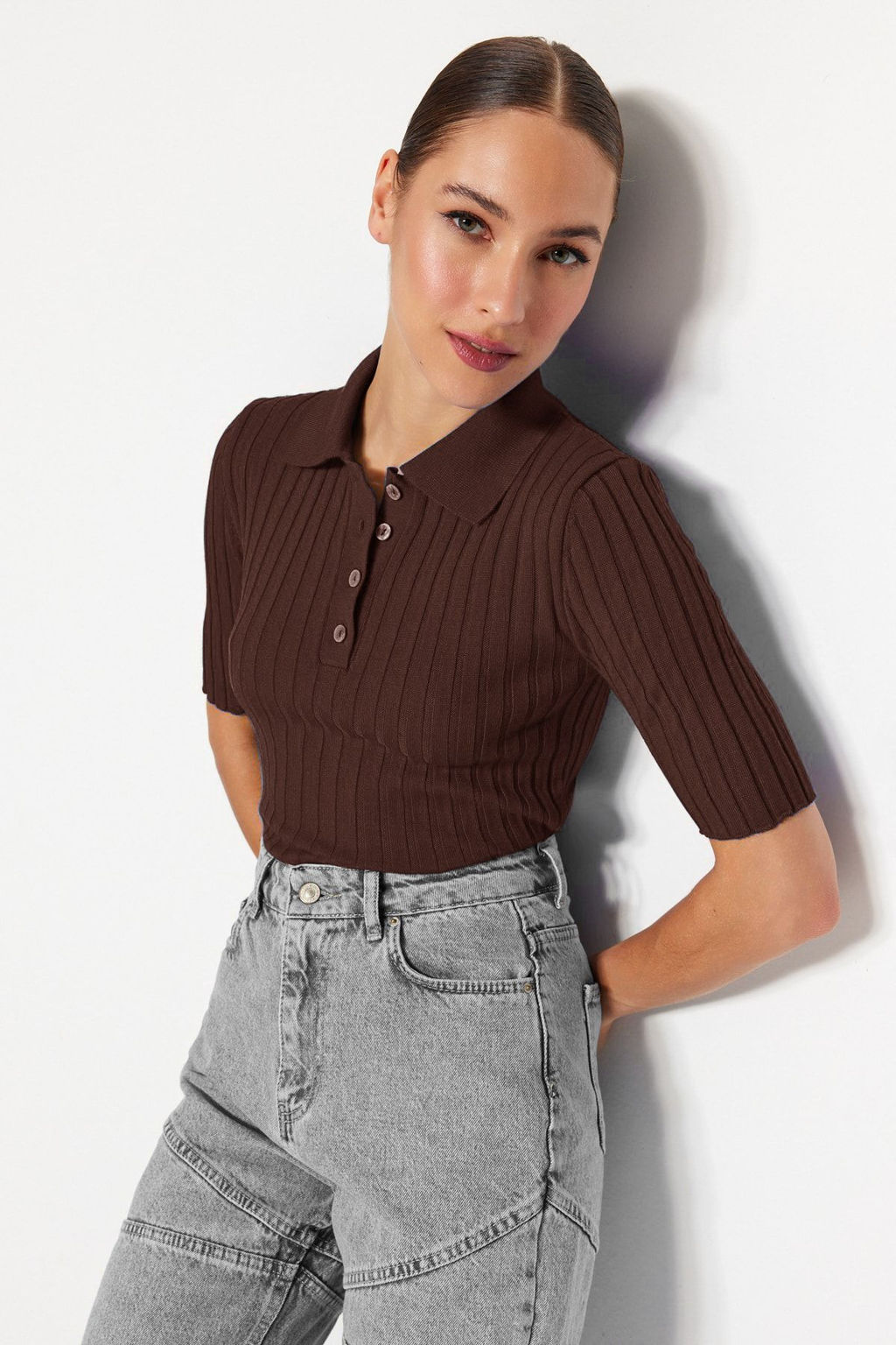 Kahverengi Basic Polo Yaka T-Shirt Gorunumlu Triko Ince Bluz TWOSS20BZ0112