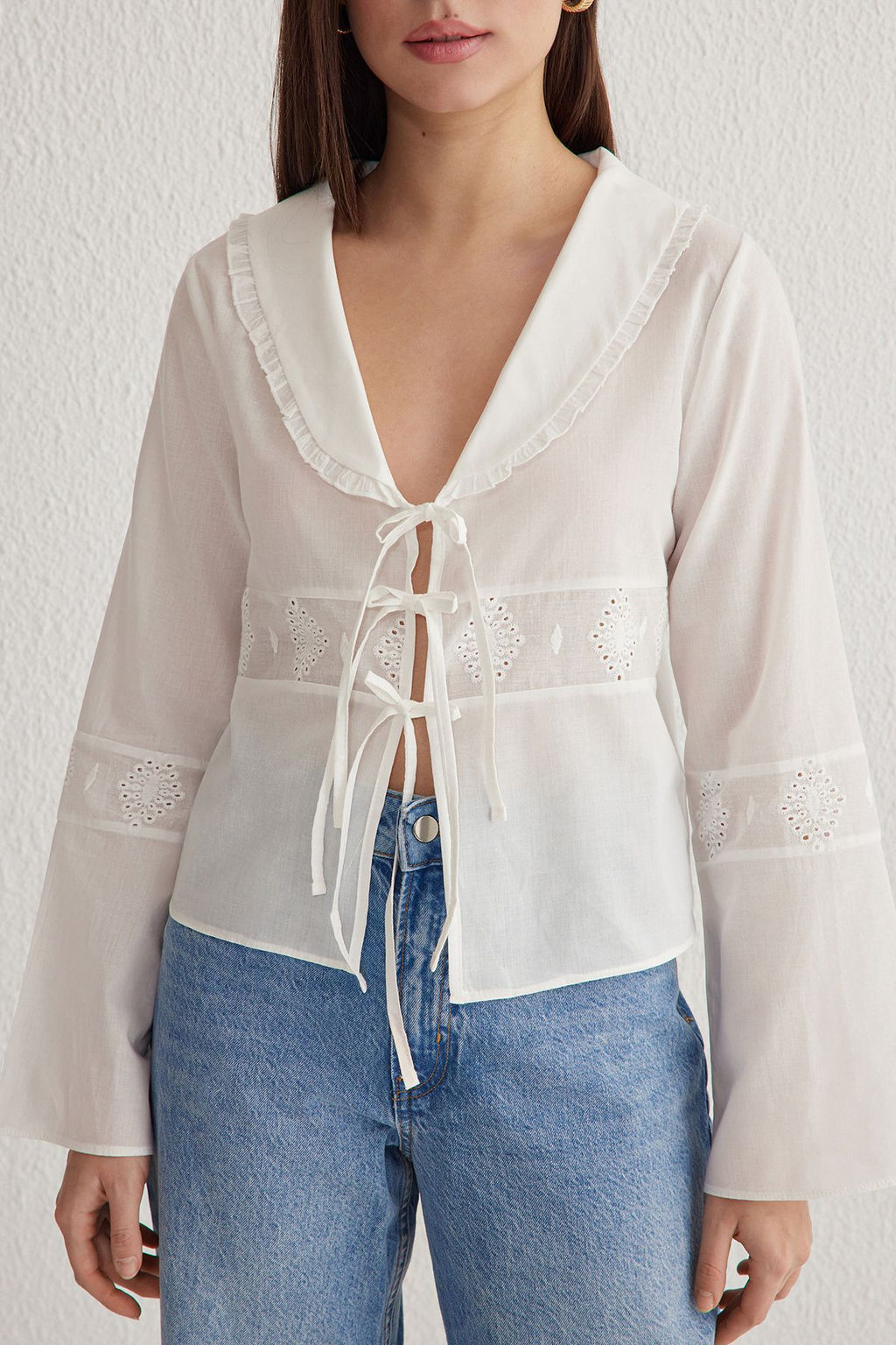 Beyaz Bebe Yaka Onu Baglamal? Brode Dokuma Gomlek TWOSS25GO00059 - Trendyolmilla фото 3