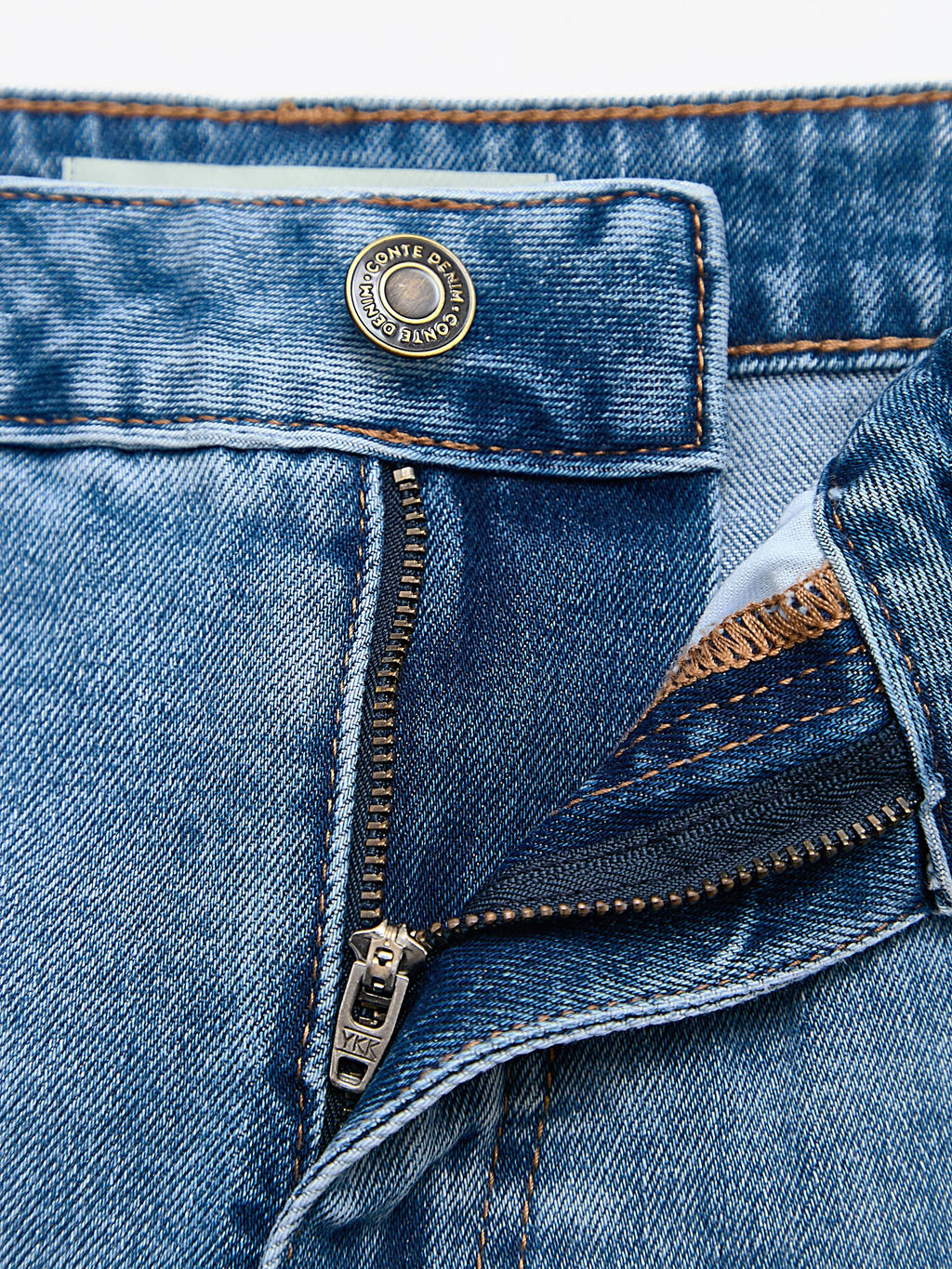 CONTE CON-755 Джинсовые шорты с эффектом потёртостей и необработанным краем light blue - Conte elegant фото 10