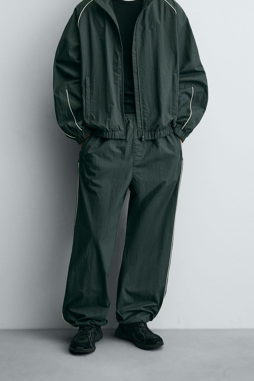 CONTRAST TECHNICAL JOGGER TROUSERS - Zara фото 2
