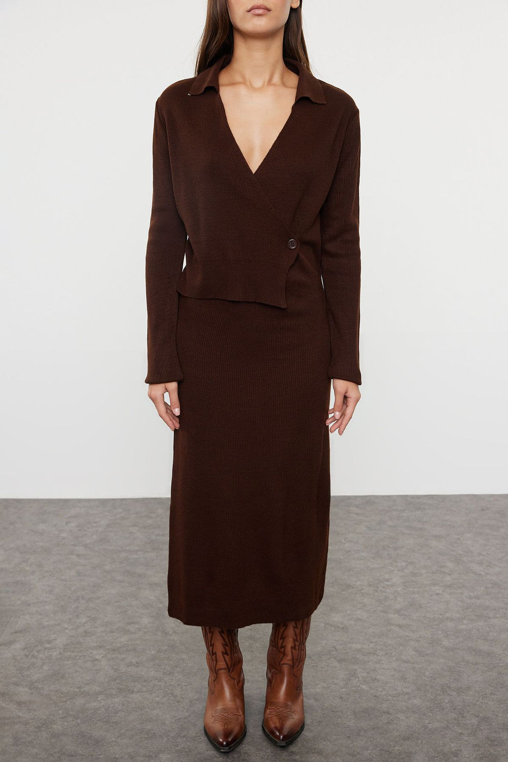 TRENDYOLMILLA Siyah Midi Triko Duz Kruvaze Elbise TWOAW25EL00011 фото 8