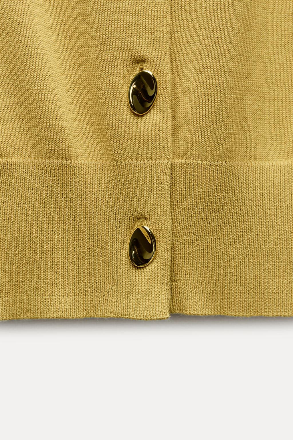PLAIN KNIT TOP WITH GOLDEN BUTTONS - Zara фото 8