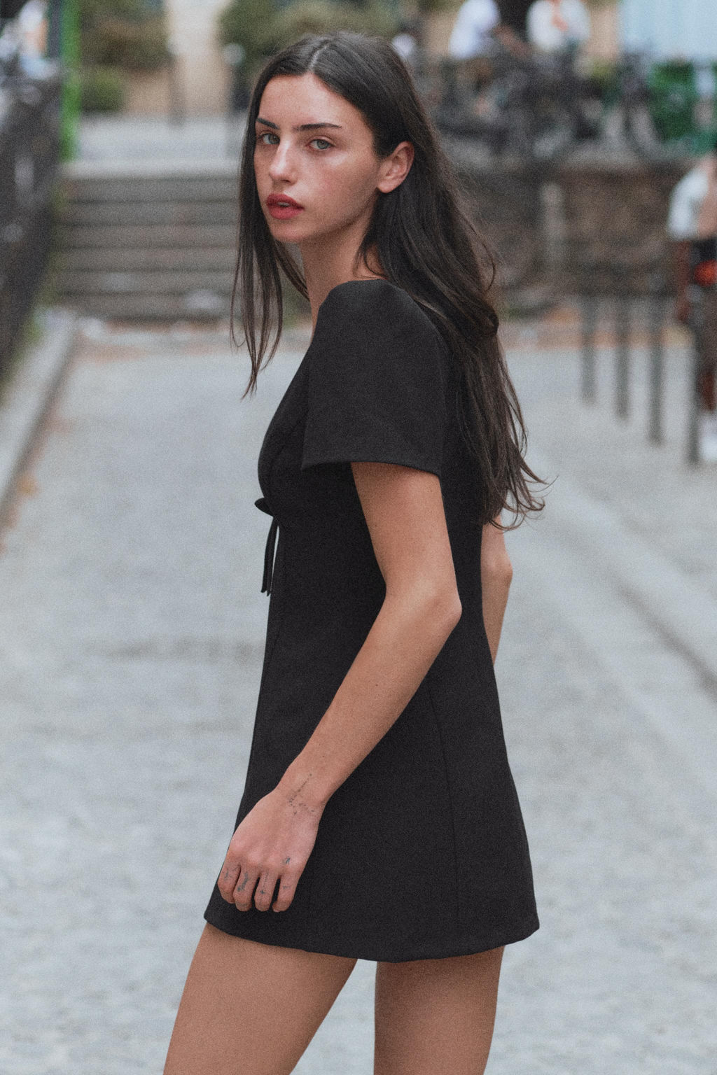 VESTIDO MINI LAZO / Negro - Zara фото 4