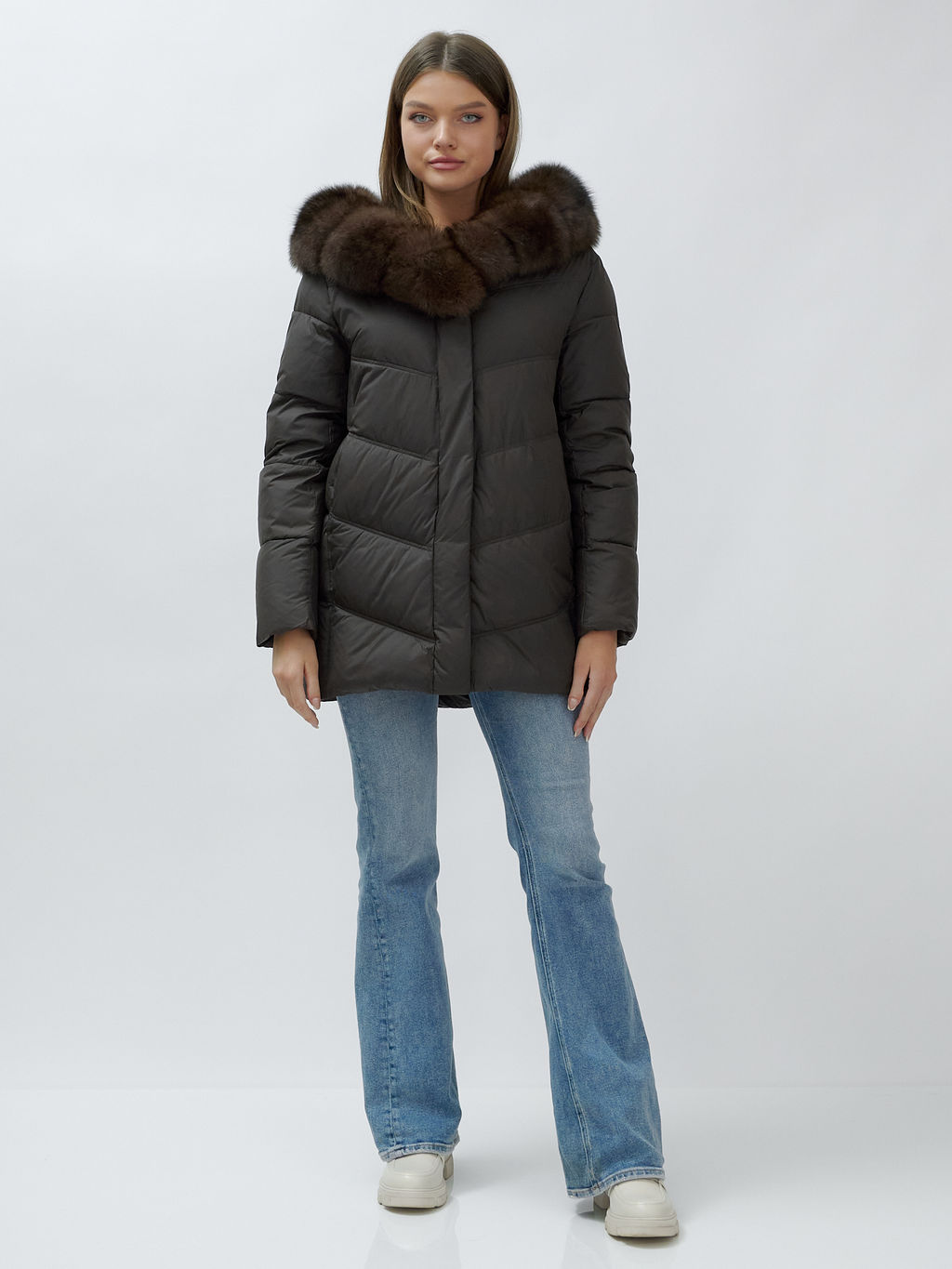 с МЕХОМ ПЕСЕЦ ПРЕМИУМ класса Полупальто зимние темно-коричневого цвета - Mtforce фото 10