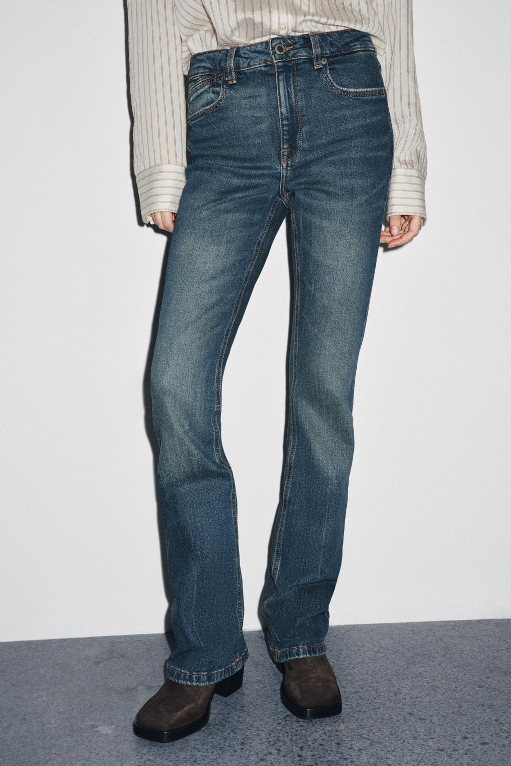 ZW COLLECTION BOOTCUT HIGH-WAIST JEANS - Zara фото 2