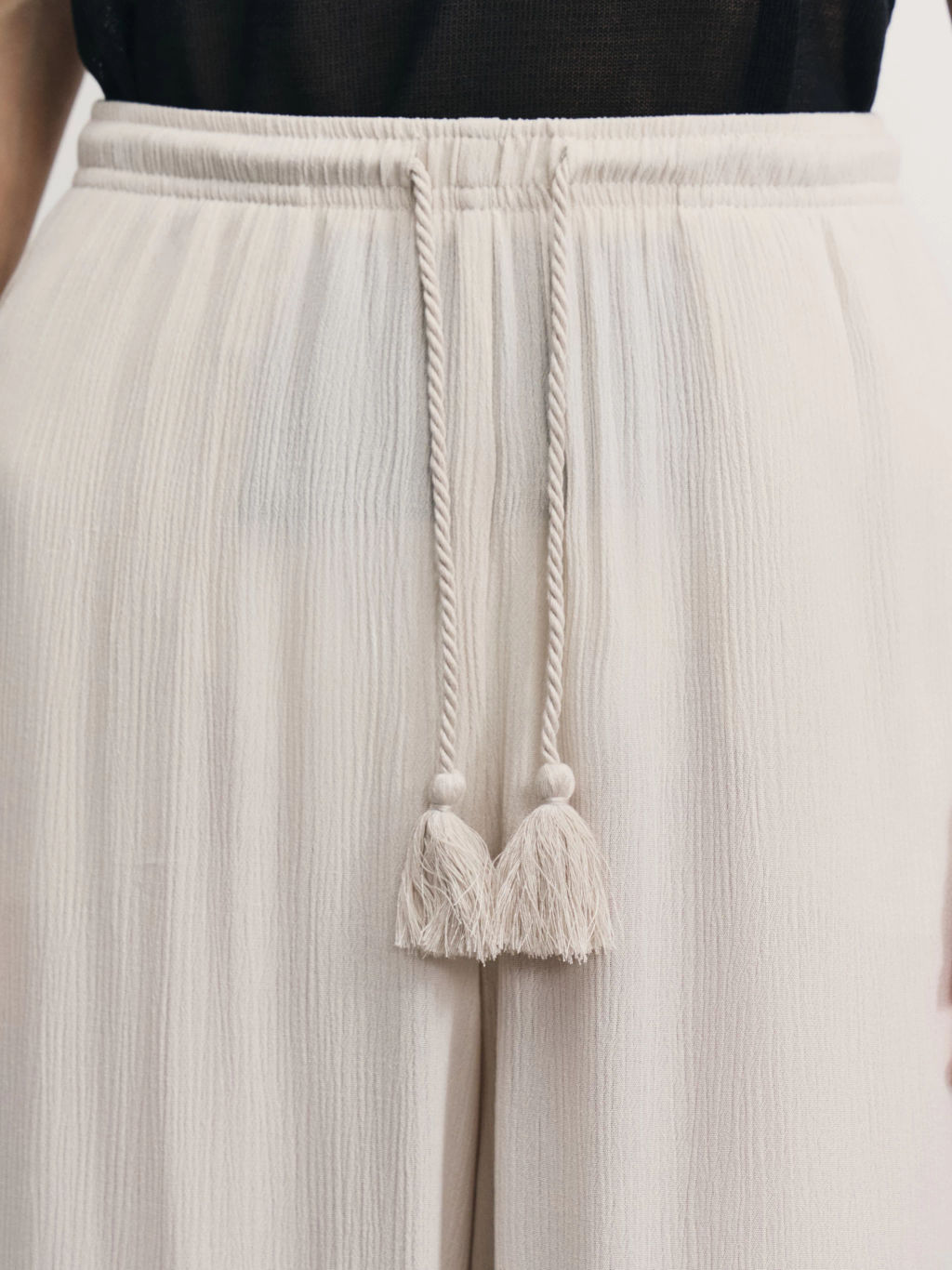 Широкие брюки из фактурной вискозы / Zarina  фото 5