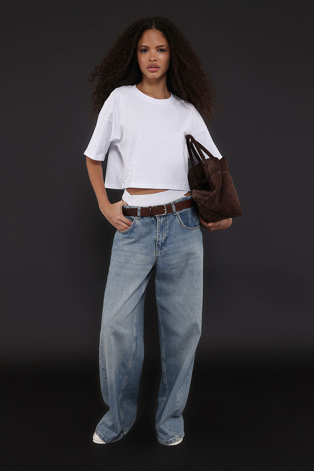 Beyaz %100 Kal?n Pamuklu Premium Crop Bisiklet Yaka Orme T-Shirt TWOSS23TS00038