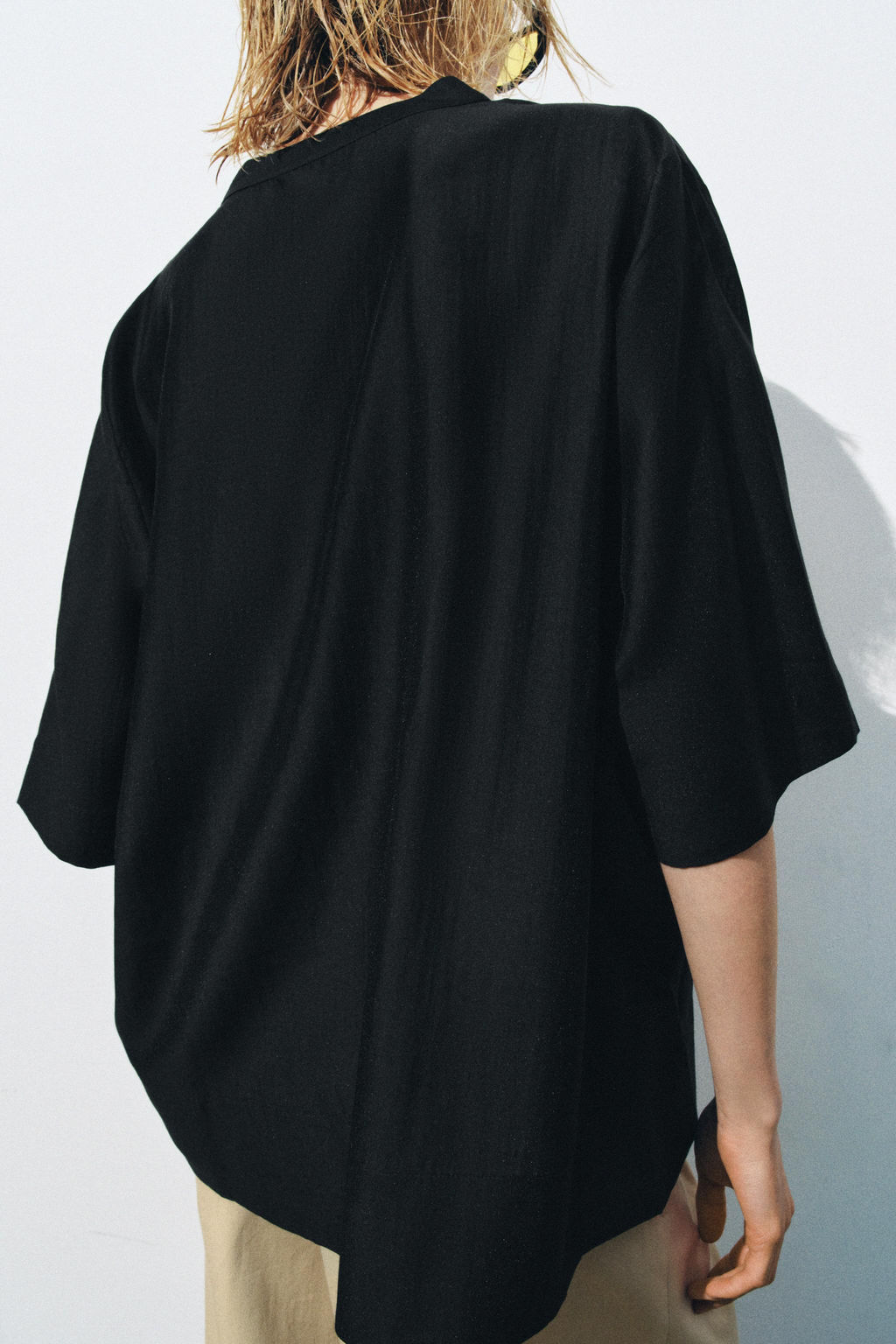 BLUSA FLUIDA MANGA CORTA ZW COLLECTION / Negro - Zara фото 3