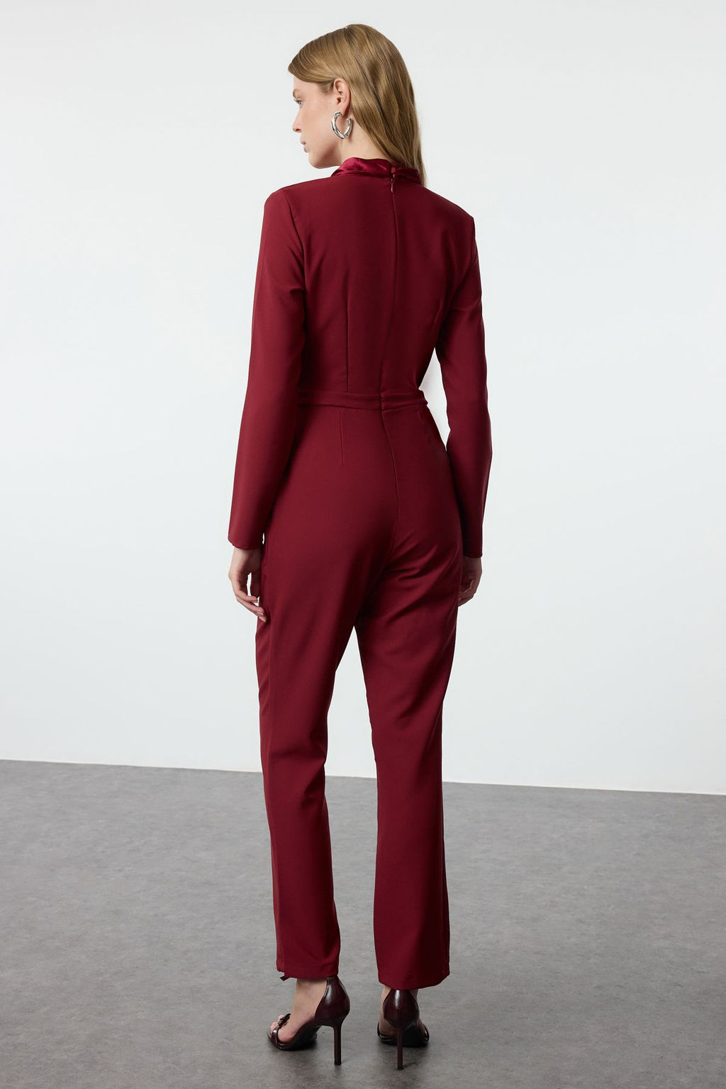 TRENDYOLMILLA Limited Edition Uzun Siyah Saten Yaka Detayl? Dokuma Tulum TWOAW23TU00052  фото 13