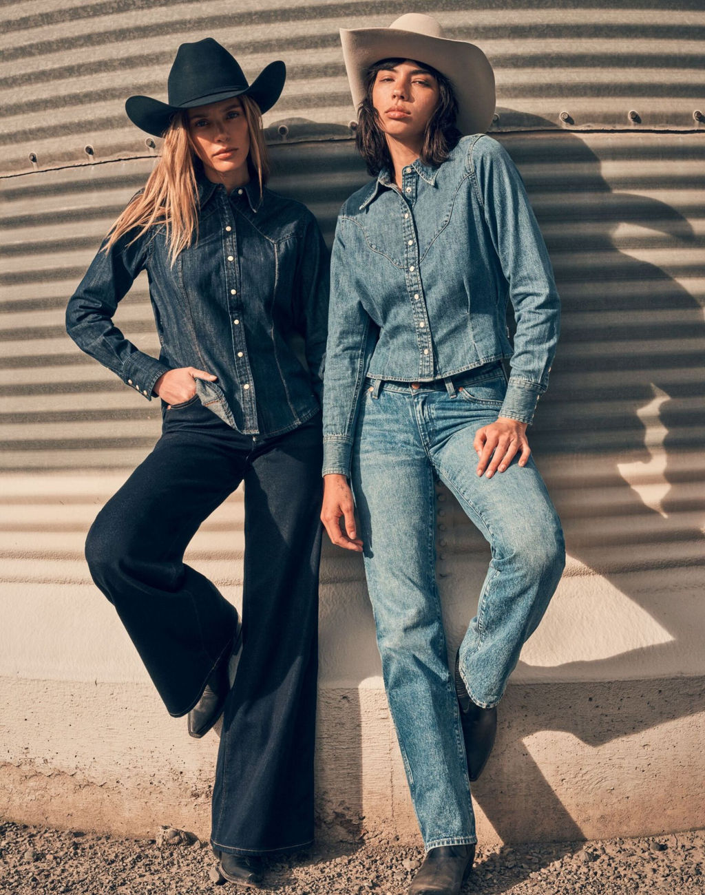 Джинсы женские