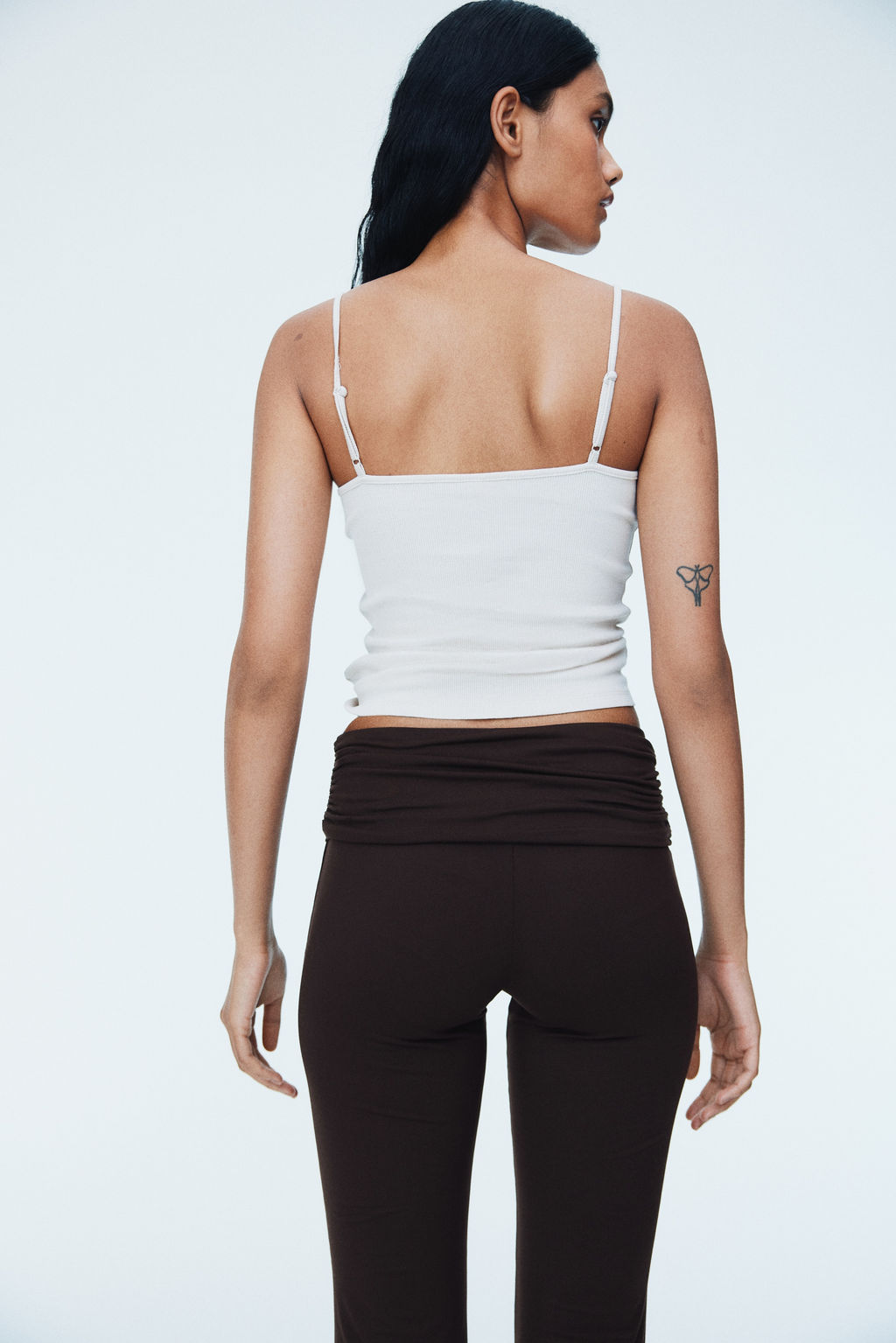 Pantal?n de yoga fruncido en microfibra - H&m фото 5