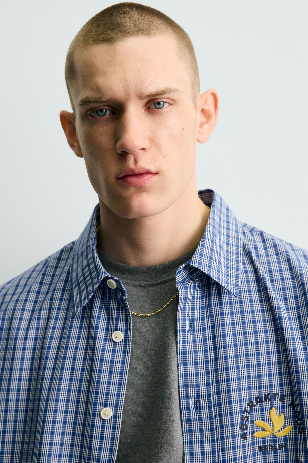 CAMISA CROPPED FIT CUADROS ESTAMPADO BORDADO / Azul - Zara фото 5