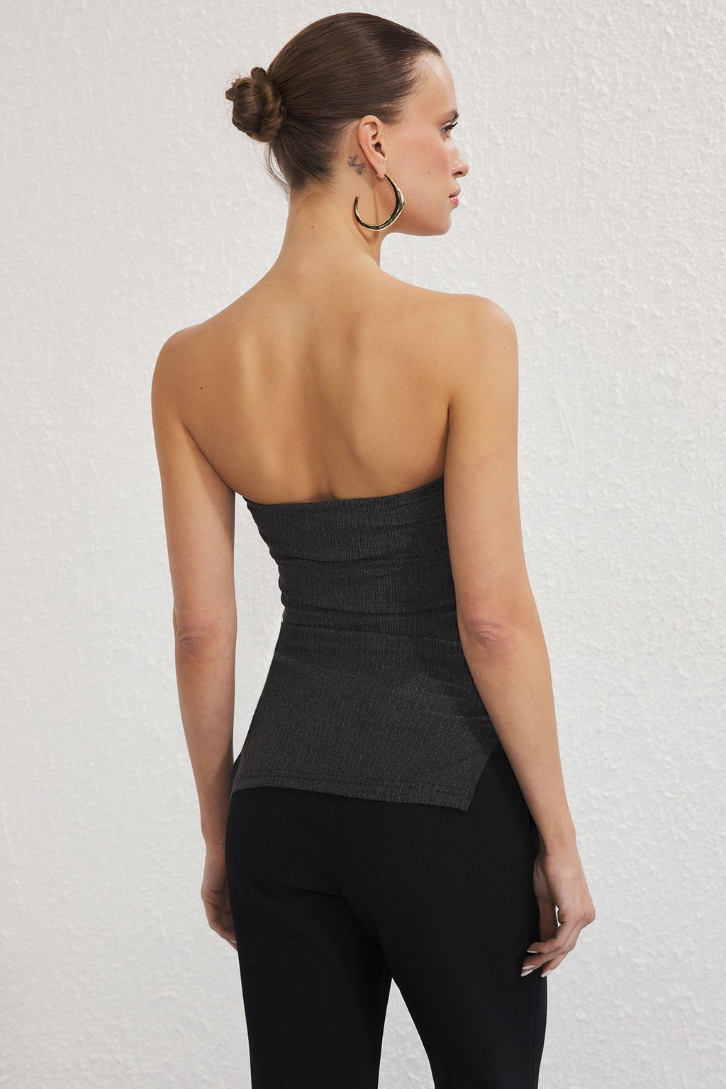 Antrasit Staplez Dokulu Y?rtmacl? Vucuda Oturan Esnek Orme Bluz TWOSS25BZ00515 - Trendyolmilla фото 4