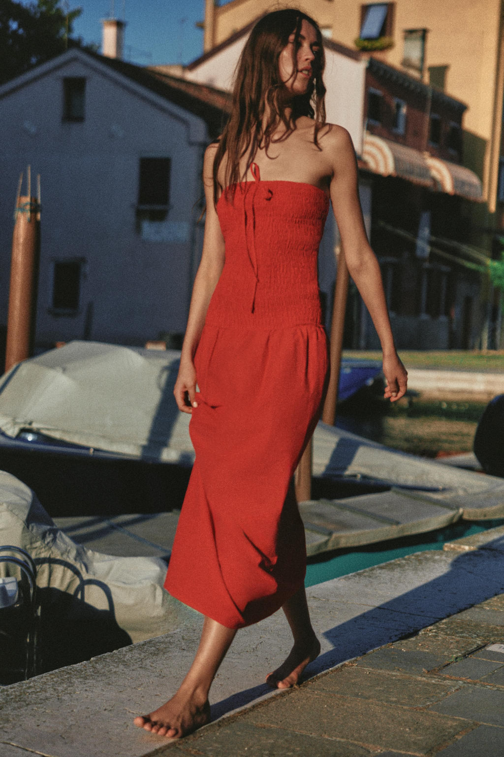 VESTIDO MIDI NIDO DE ABEJA / ROJO - Zara фото 4