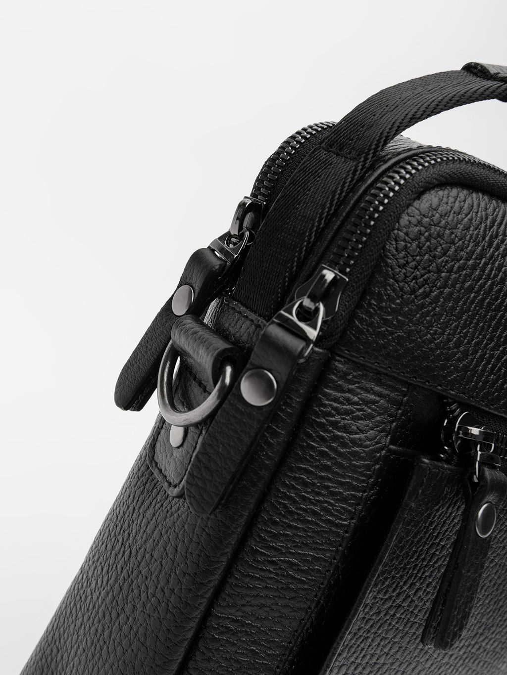 00125 12 01 Сумка мужская