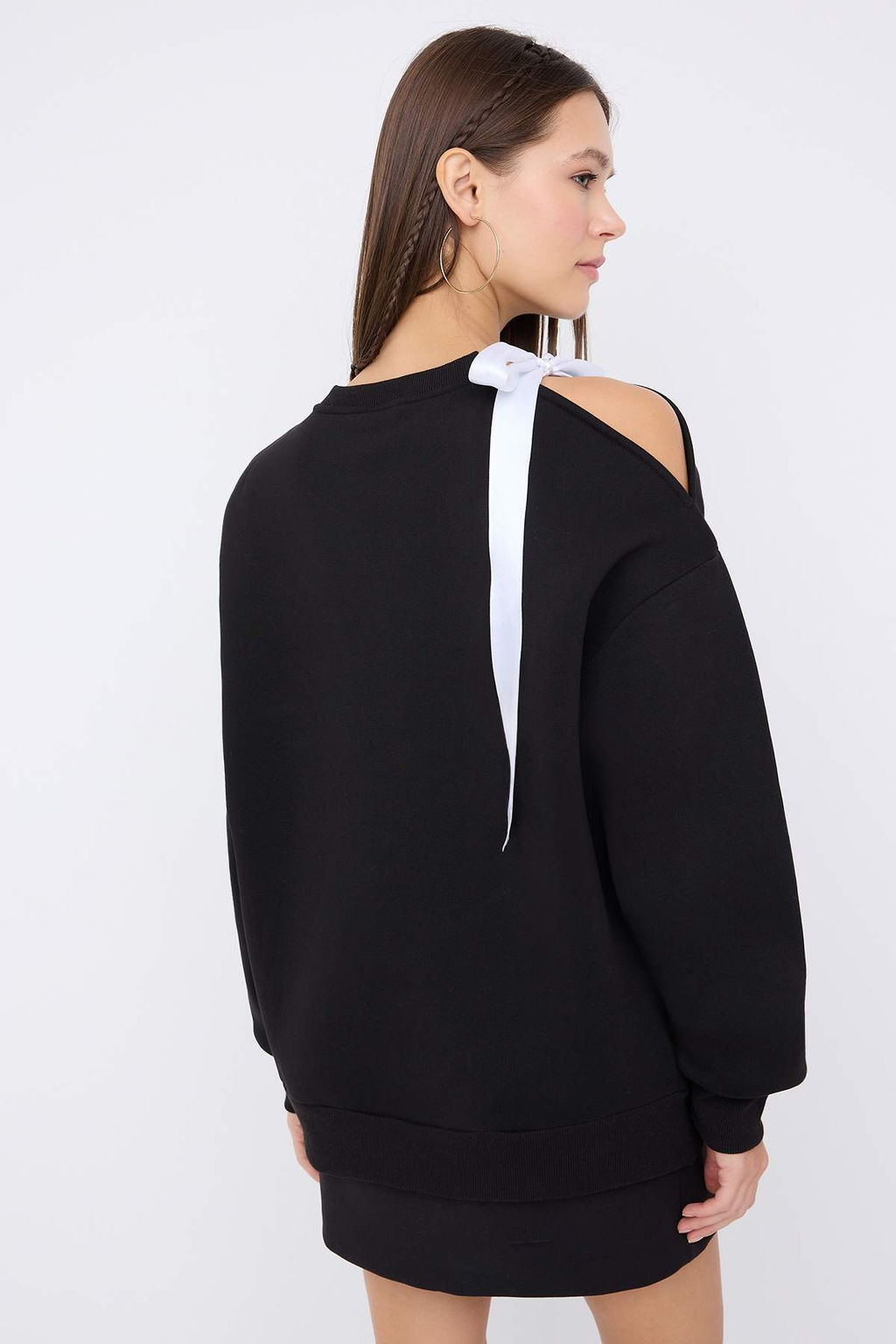 Teen Siyah Ac?k Omuzlu Slogan Nak?sl? Kal?n Ici Polarl? Orme Sweatshirt TWOAW26SW00139 - Trendyolmilla фото 7