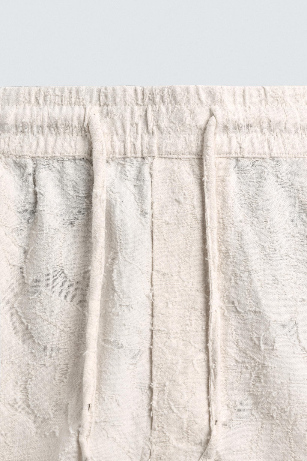 BERMUDA JACQUARD TEXTURA / Crudo