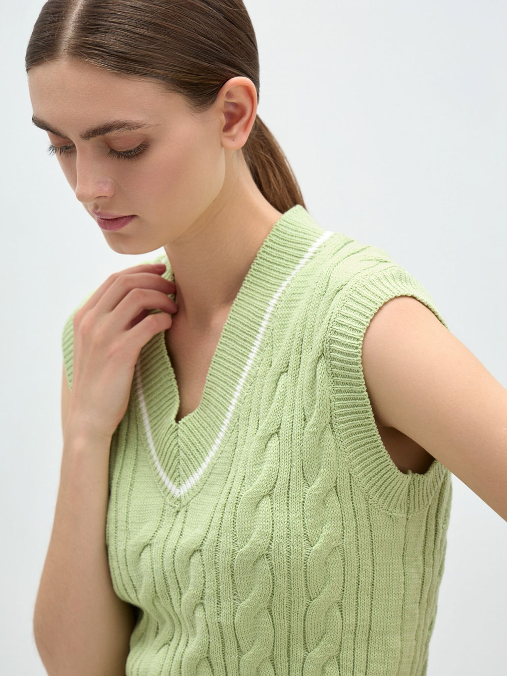 Conso/KV 240707 - green apple/milk Жилет женский  фото 2